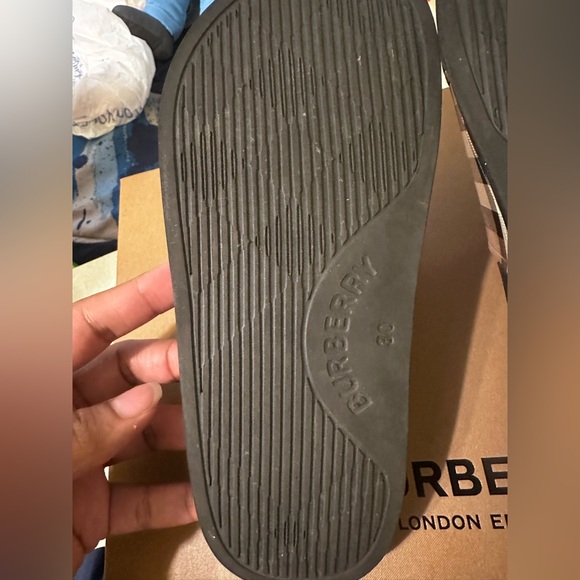 Kids Burberry Slide - Picture 4 of 6